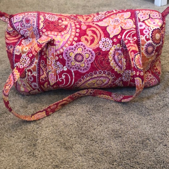 Vera Bradley Handbags - Small Vera Bradley duffel bag
